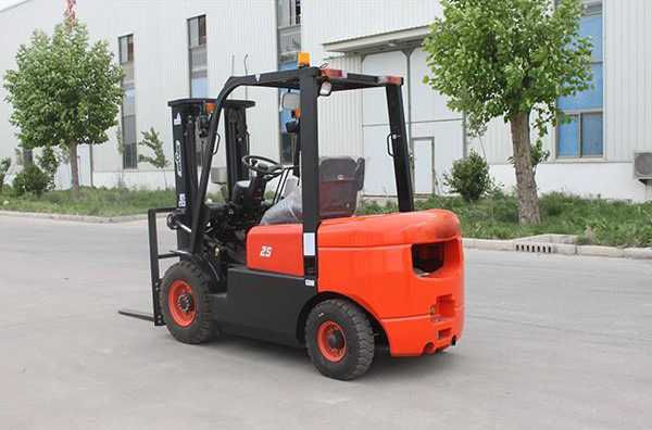 Vochains 4000kgs Forklift Diesel 4.0t VSD40fr Forklift Truck Diesel 4WD Price