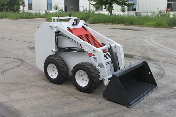 2022 Forestry Machine Mini Skid Steer Loader for Smaller Private Estates and Gardens in Europe