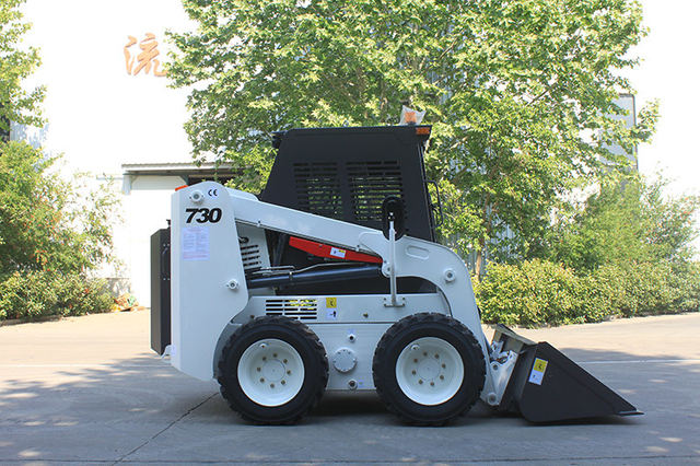 2022 New Design Multi-Function Hydraulic Skid Steer Loader Vcs730f