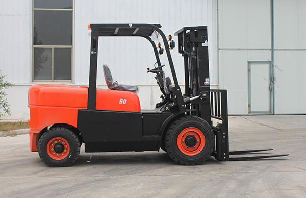 Vochains 4000kgs Forklift Diesel 4.0t VSD40fr Forklift Truck Diesel 4WD Price