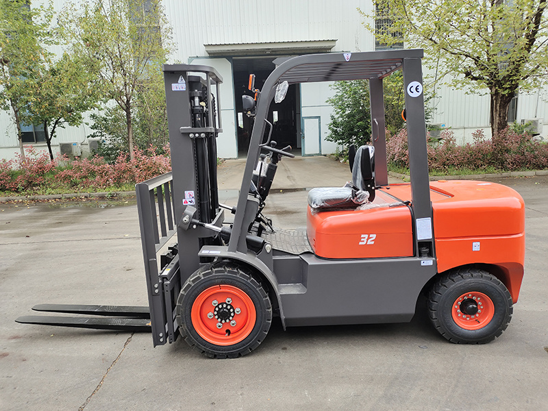 Vochains 4000kgs Forklift Diesel 4.0t VSD40fr Forklift Truck Diesel 4WD Price