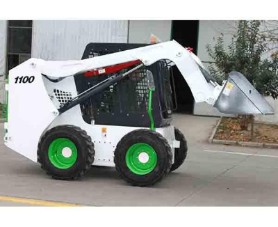Multi-Function Loader Vcs1100f Hydraulic Skid Steer Loader with Breaker Hammer, Snow Thrower