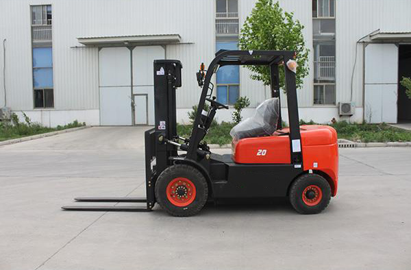 Vochains 4000kgs Forklift Diesel 4.0t VSD40fr Forklift Truck Diesel 4WD Price