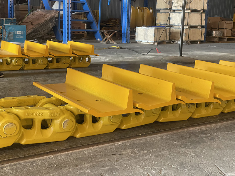 Excavator and Bulldozer Undercarriage Production Aftermarket Track Chains and Track Group